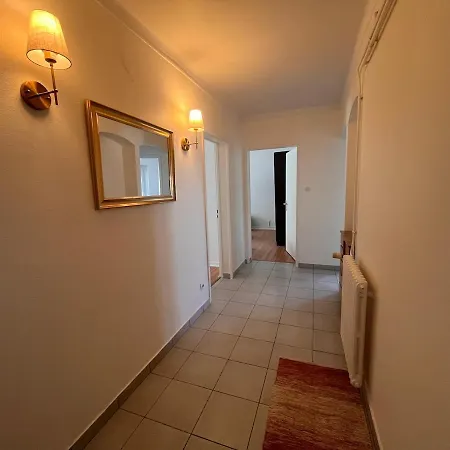 Modern 2 Bedroom Apartment, 4 People, Tram 2 Min Apartamento Illkirch-Graffenstaden
