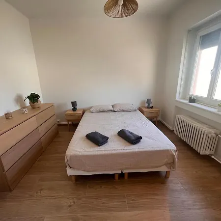 Modern 2 Bedroom Apartment, 4 People, Tram 2 Min Illkirch-Graffenstaden
